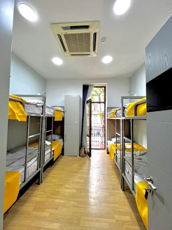 Queen Hostel Tbilisi Bagian luar foto