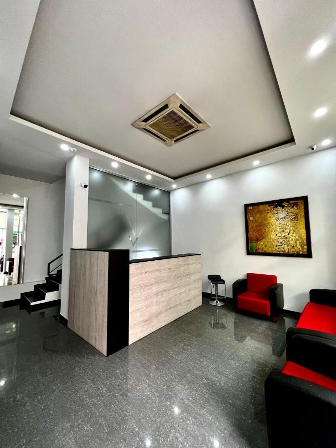 Queen Hostel Tbilisi Bagian luar foto