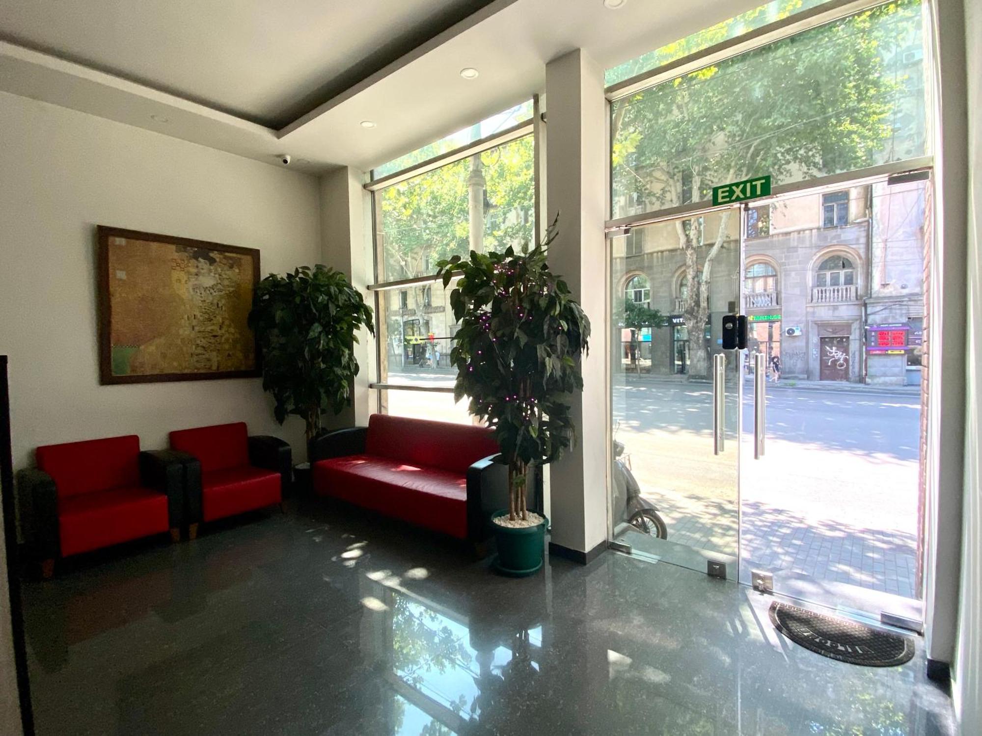 Queen Hostel Tbilisi Bagian luar foto