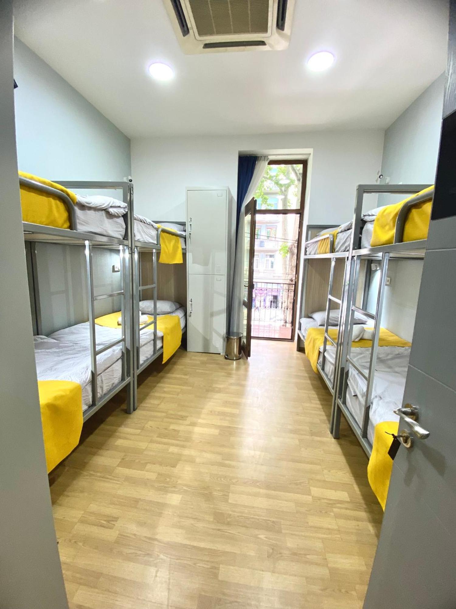 Queen Hostel Tbilisi Bagian luar foto